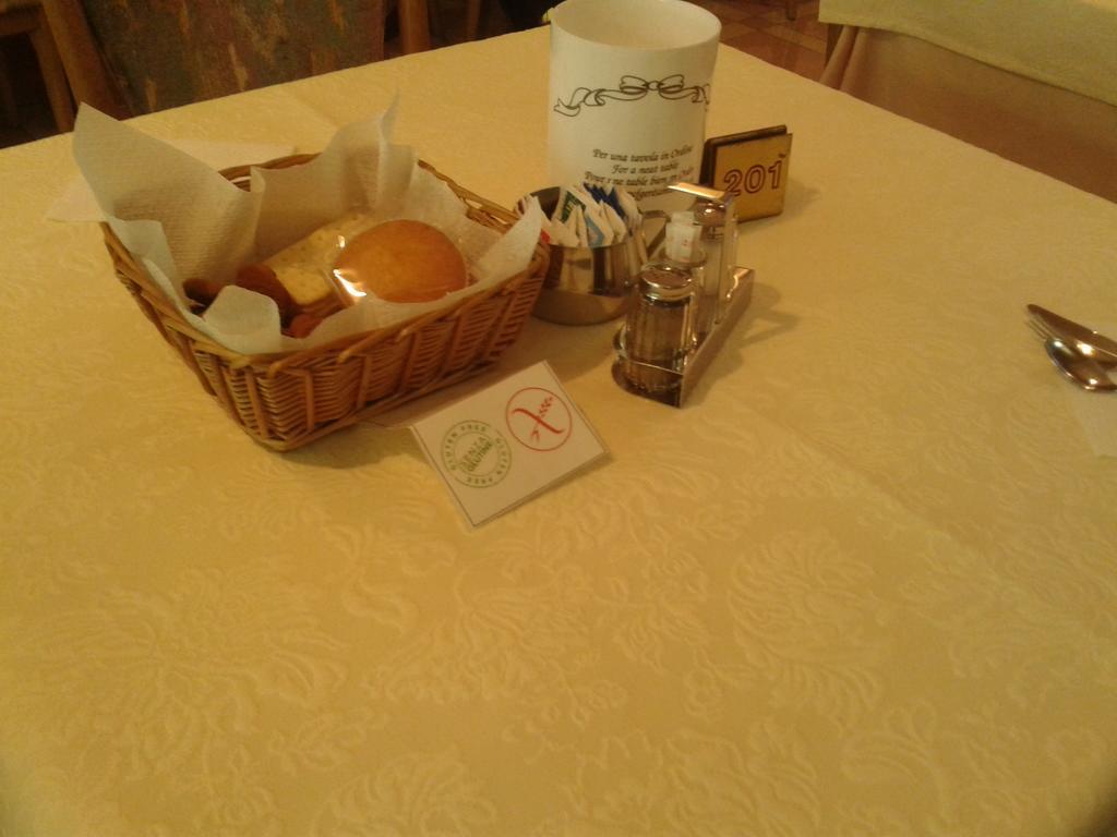 Hotel Denny ピンツォーロ エクステリア 写真