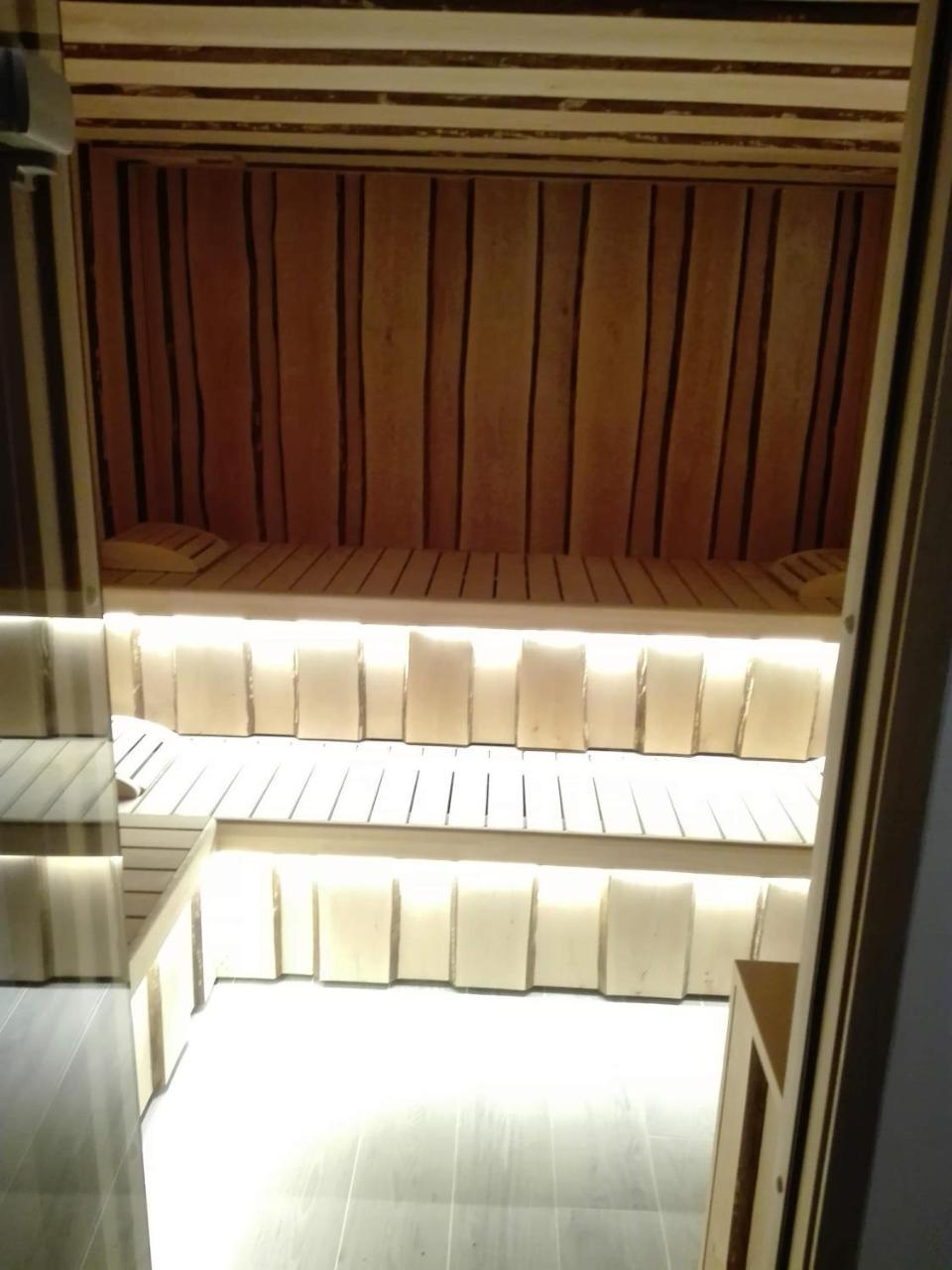 Hotel Denny ピンツォーロ エクステリア 写真