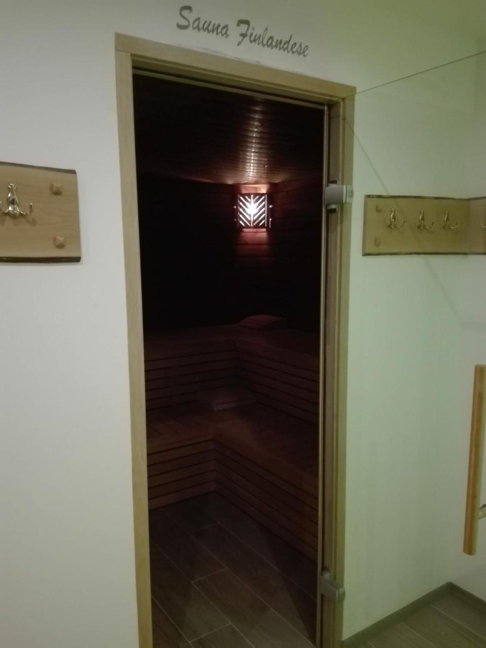 Hotel Denny ピンツォーロ エクステリア 写真